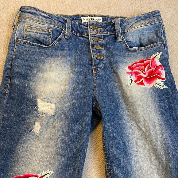 Black Daisy Women's Jeans 3/26 Jamie Relaxed Skinny Denim with Floral Embroidery - Picture 7 of 12